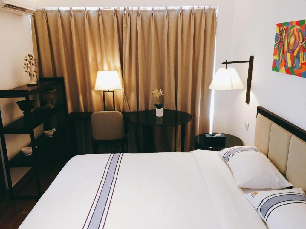 Sky City Hotel Vientiane Exterior photo